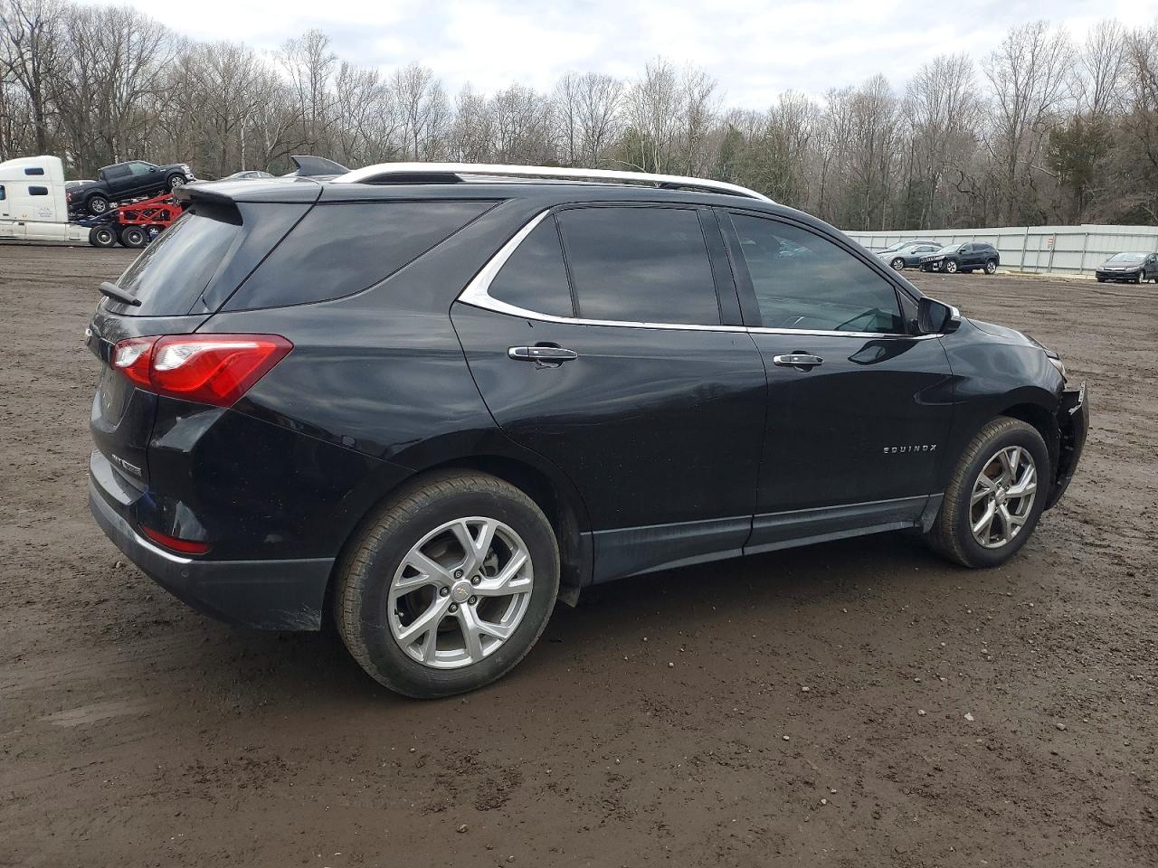 2018 CHEVROLET EQUINOX PREMIER photo 3