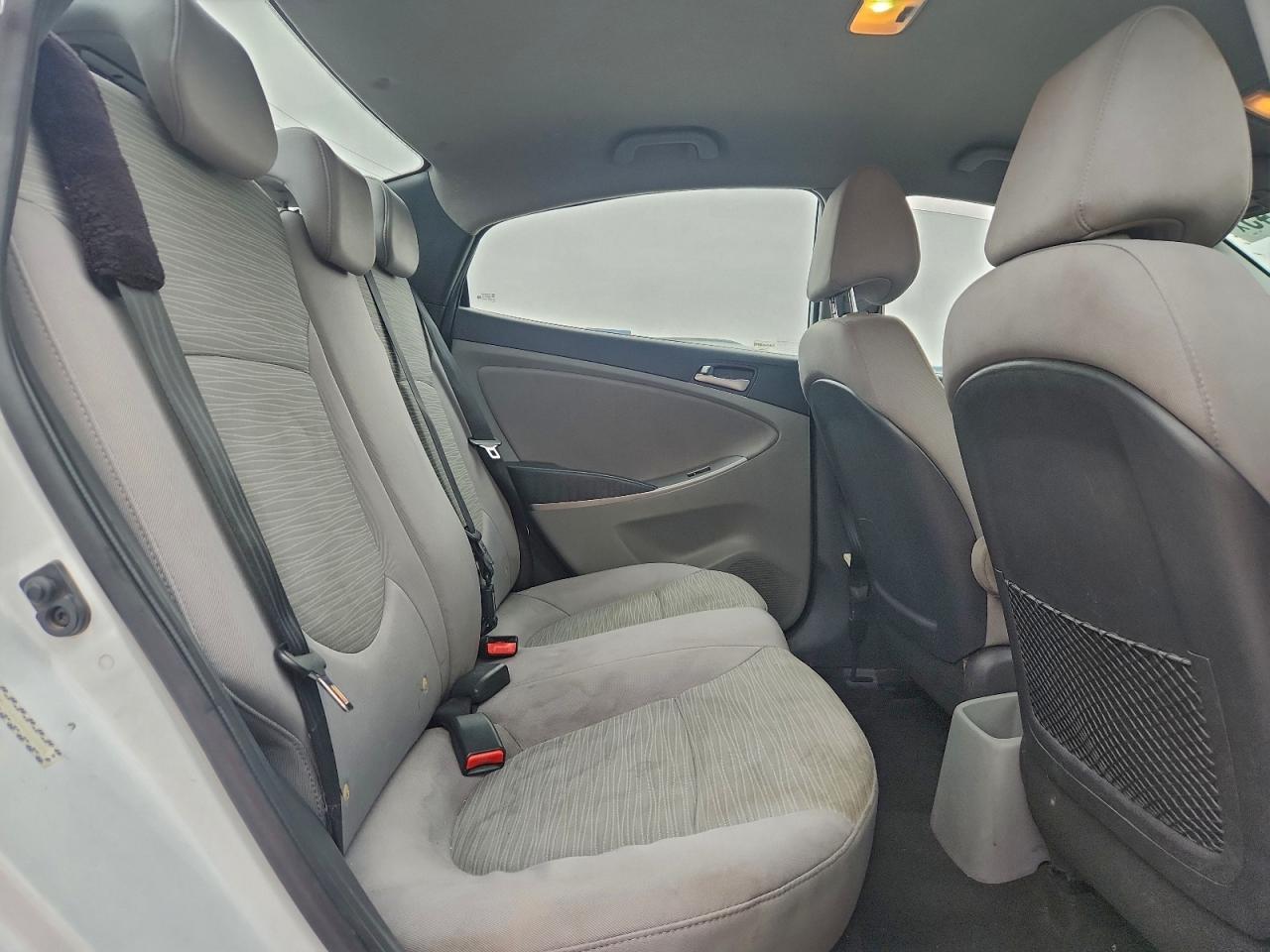 2017 HYUNDAI ACCENT SE photo 10