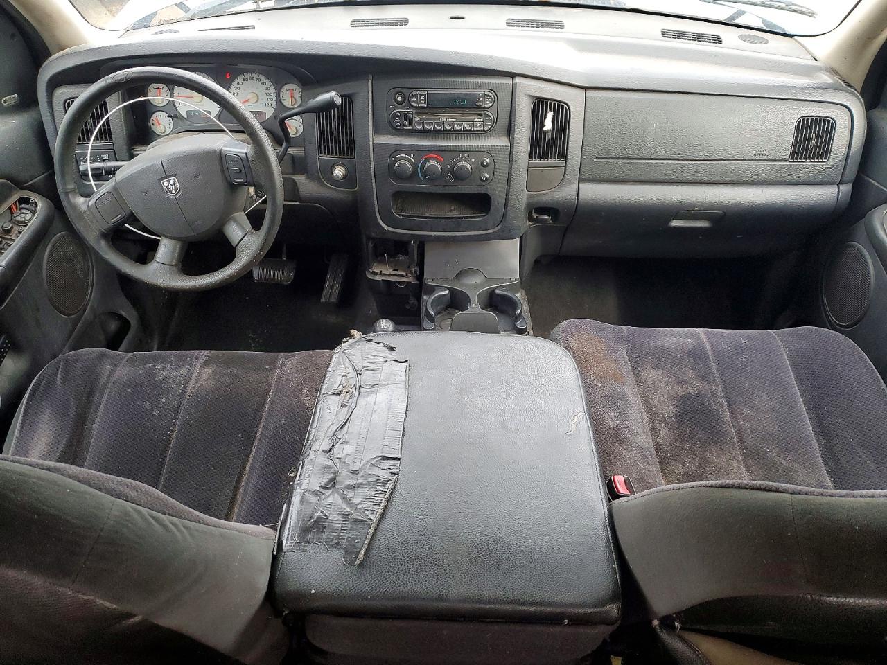 2004 DODGE RAM 1500 ST photo 15