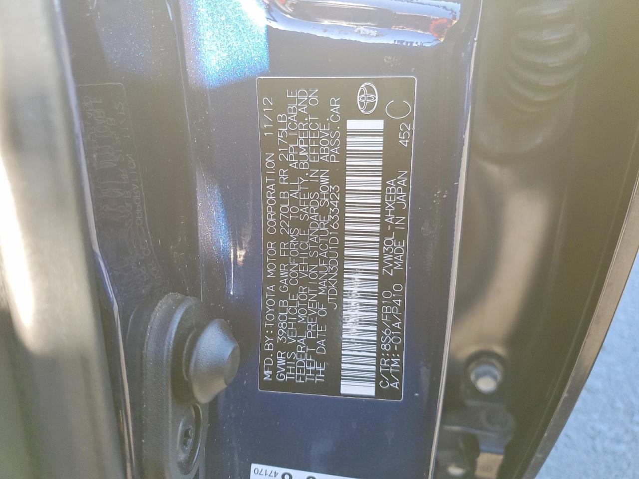 2013 TOYOTA PRIUS photo 12