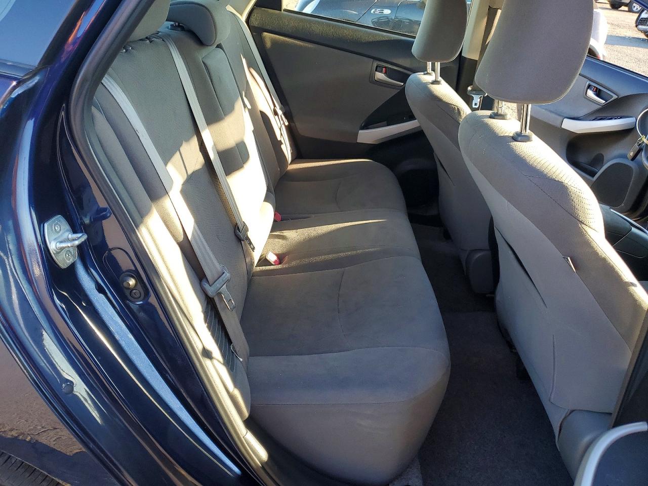 2013 TOYOTA PRIUS photo 10