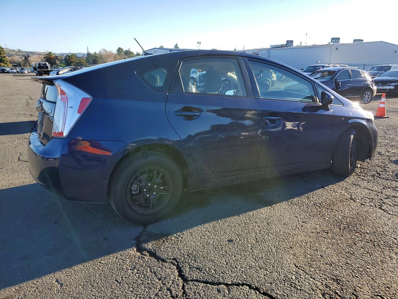 2013 TOYOTA PRIUS photo 3