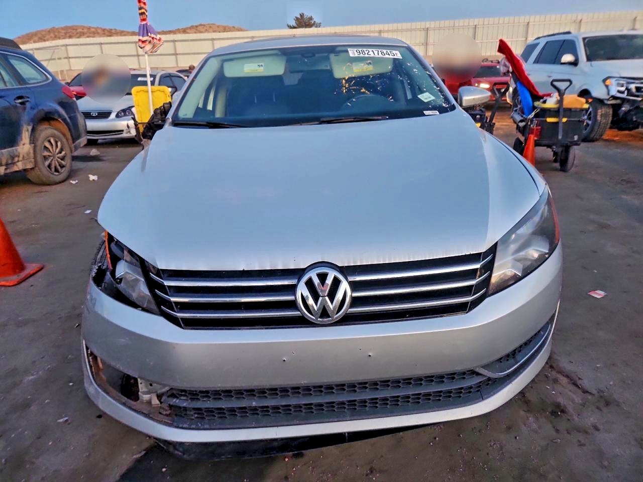 2012 VOLKSWAGEN PASSAT SE photo 9