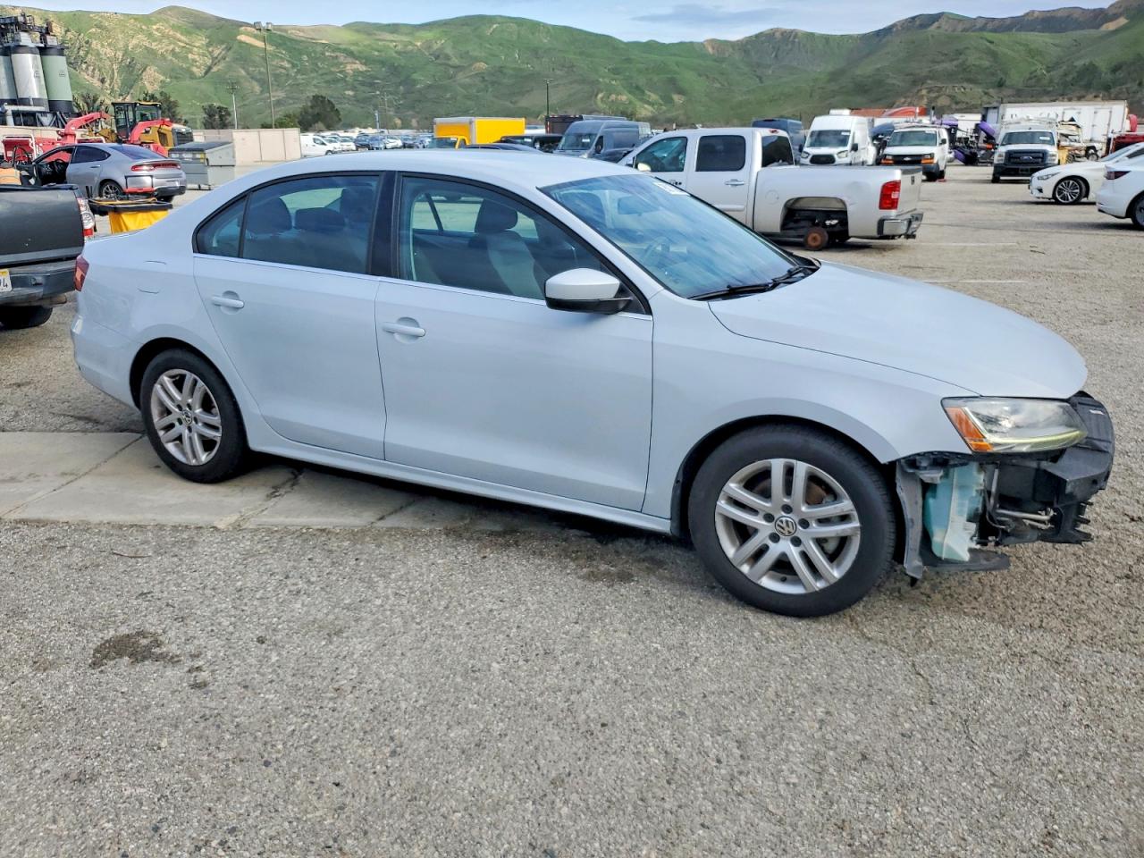 2017 VOLKSWAGEN JETTA S photo 4