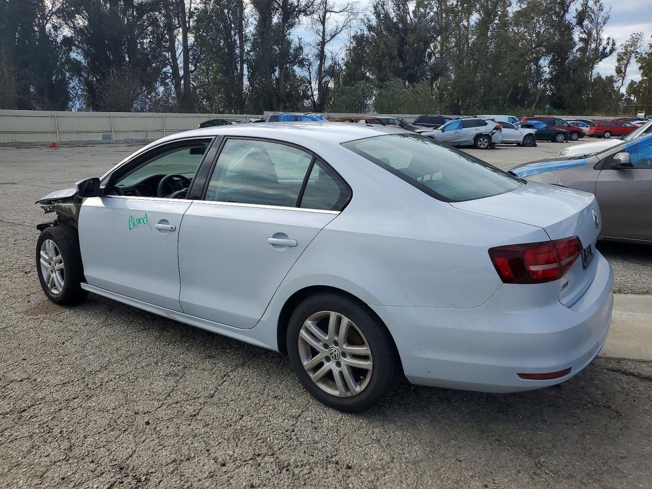 2017 VOLKSWAGEN JETTA S photo 2
