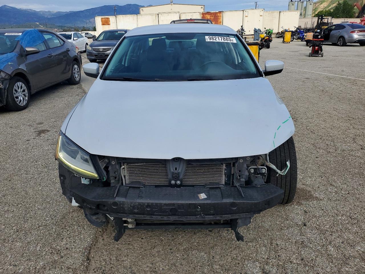 2017 VOLKSWAGEN JETTA S photo 5