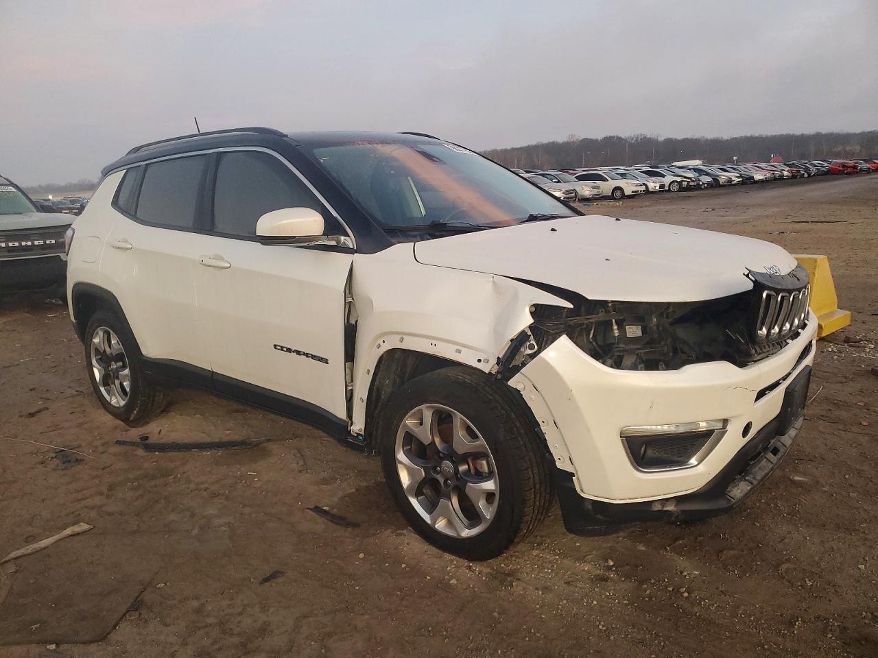 2017 JEEP COMPASS LIMITED photo 4