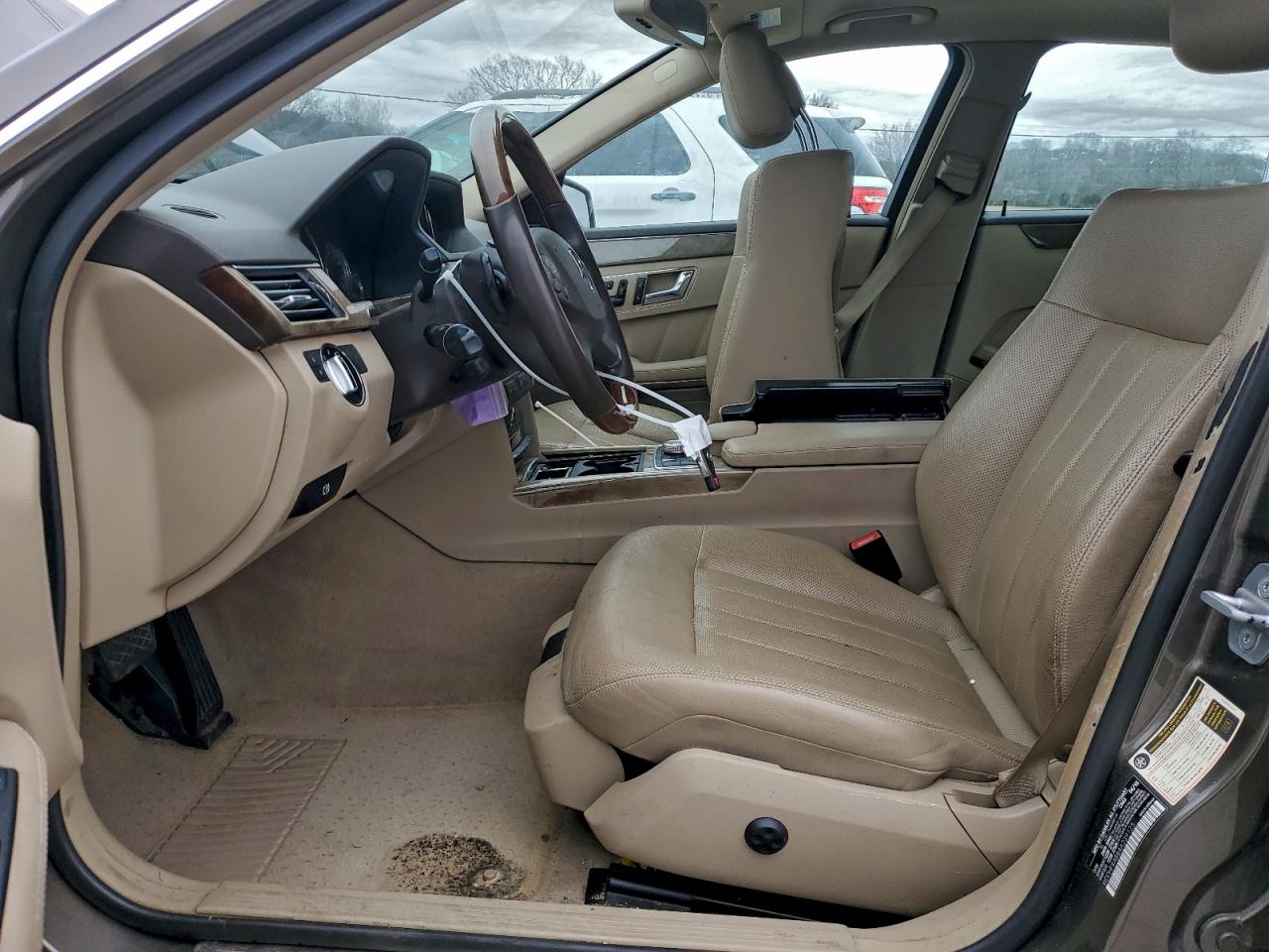 2010 MERCEDES-BENZ E 550 4MATIC photo 13