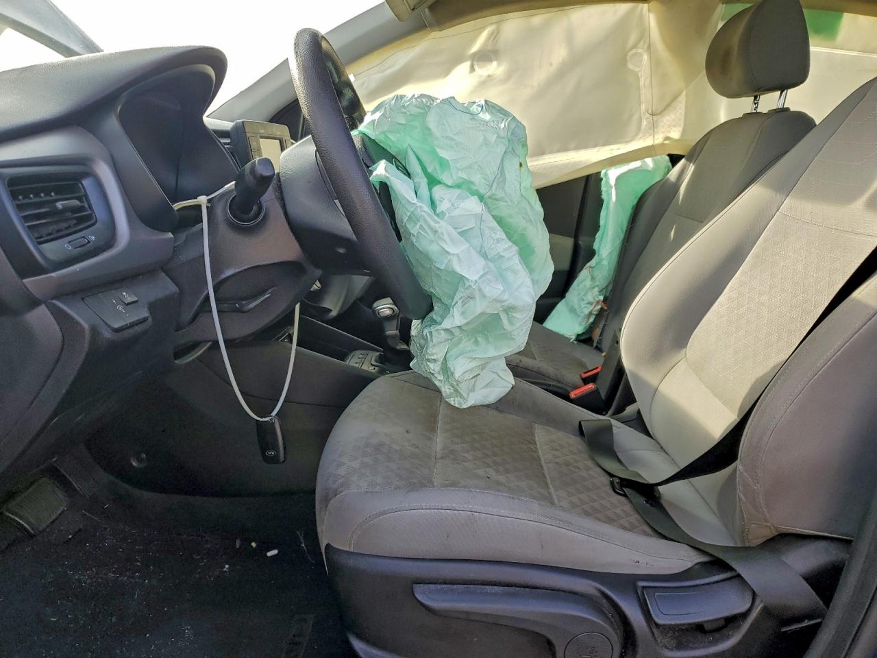 2018 KIA RIO LX photo 7