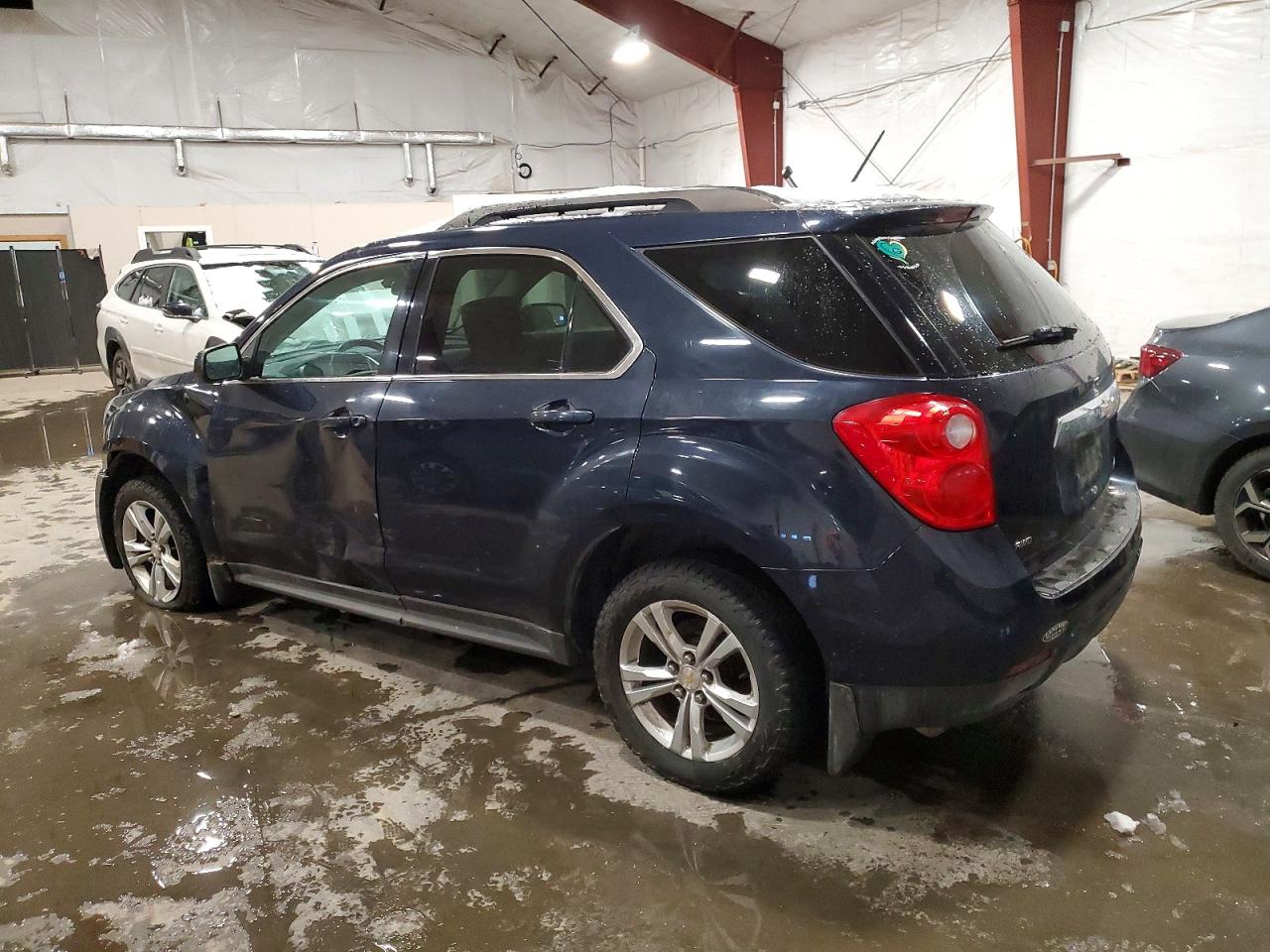 2015 CHEVROLET EQUINOX LT photo 2