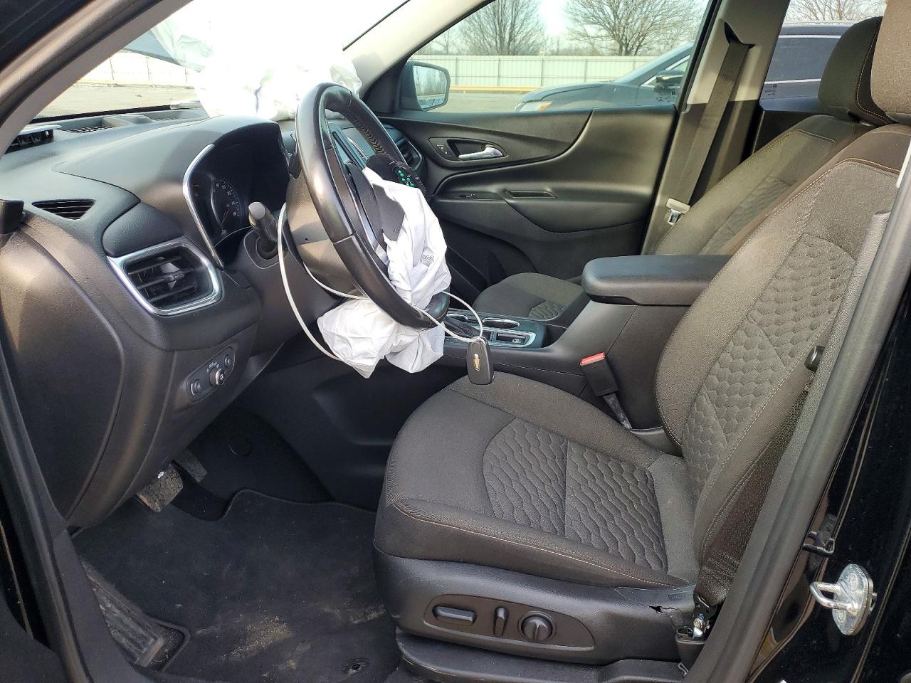 2020 CHEVROLET EQUINOX LT photo 7