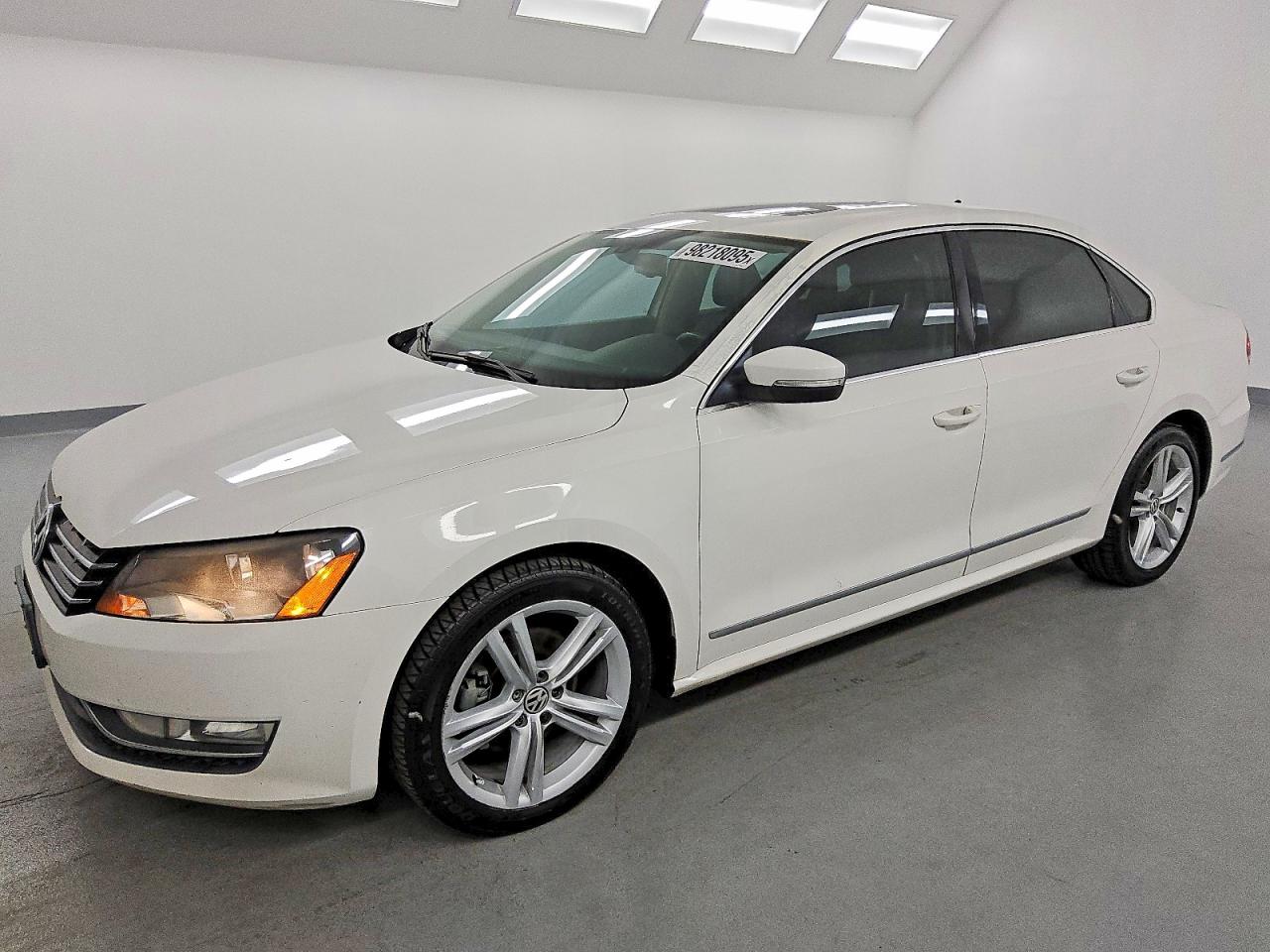 2012 VOLKSWAGEN PASSAT