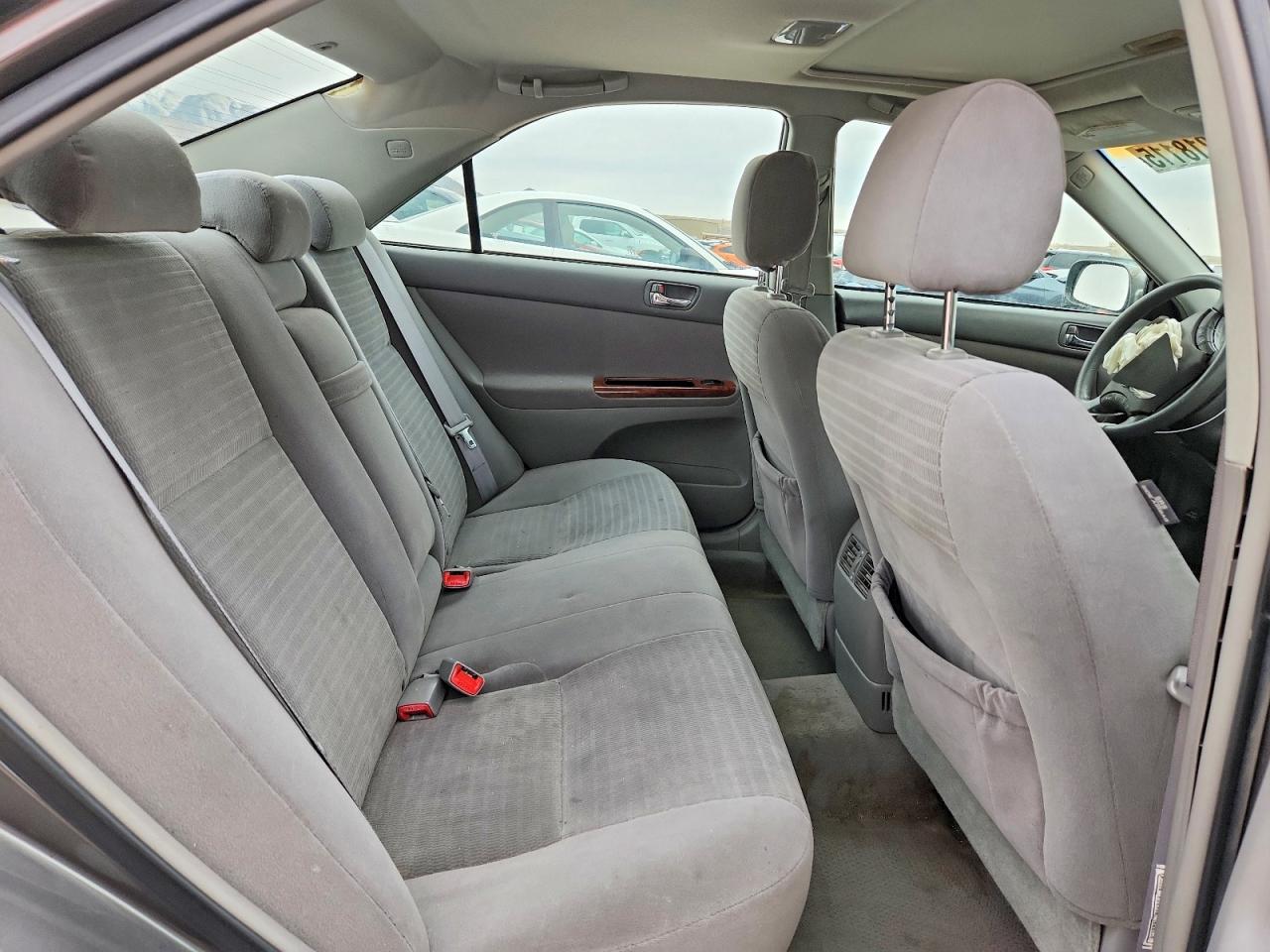 2005 TOYOTA CAMRY LE photo 10