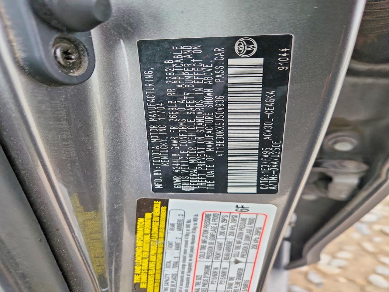 2005 TOYOTA CAMRY LE photo 13