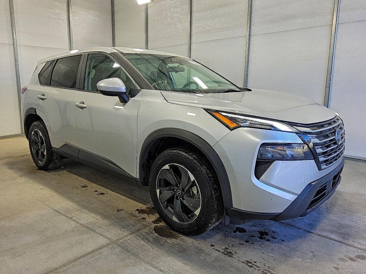 2024 NISSAN ROGUE SV photo 4