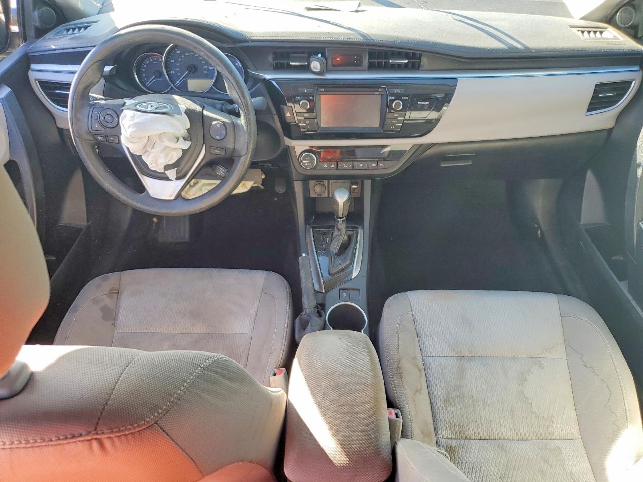 2016 TOYOTA COROLLA L photo 8