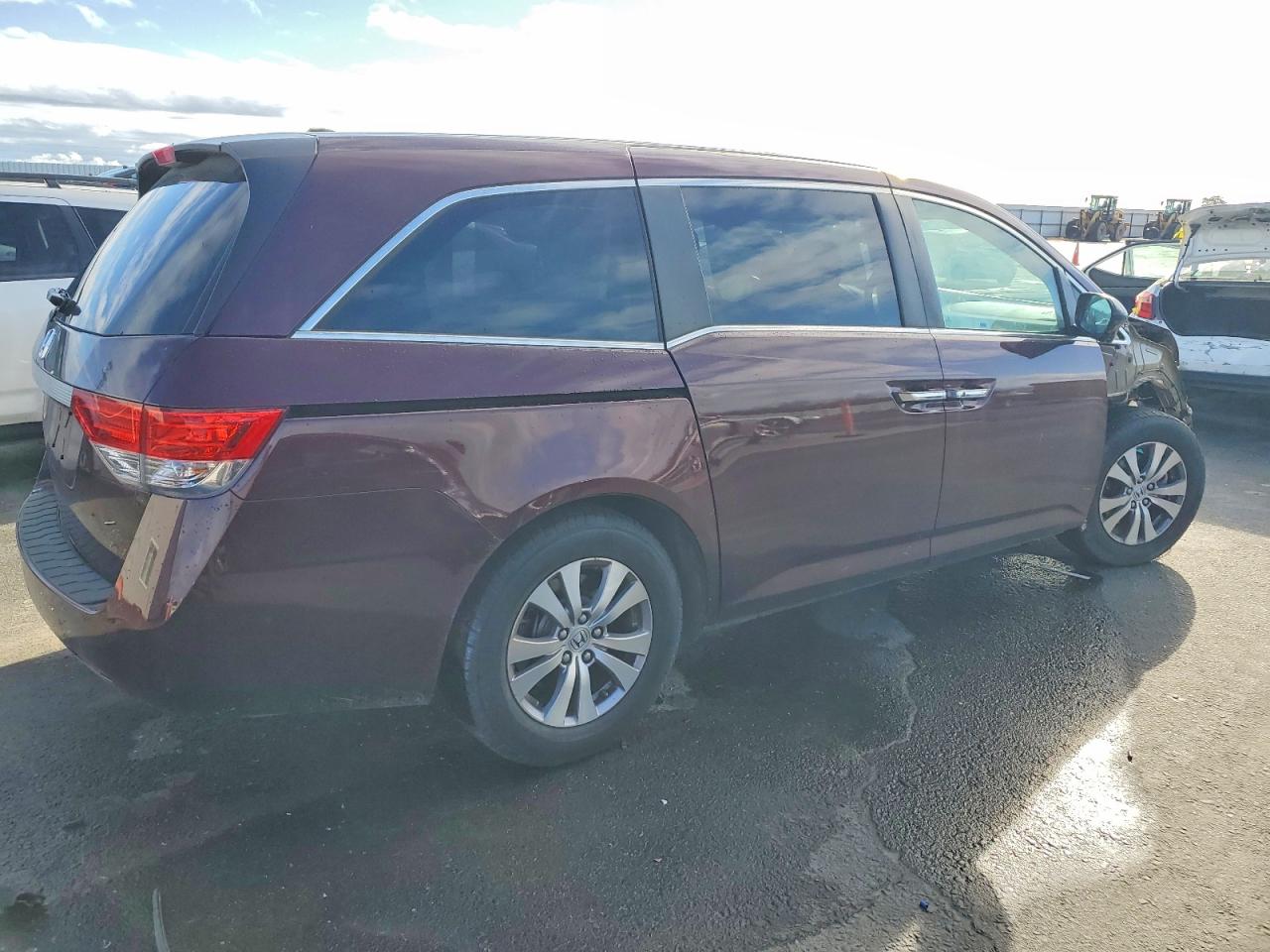 2014 HONDA ODYSSEY EXL photo 3