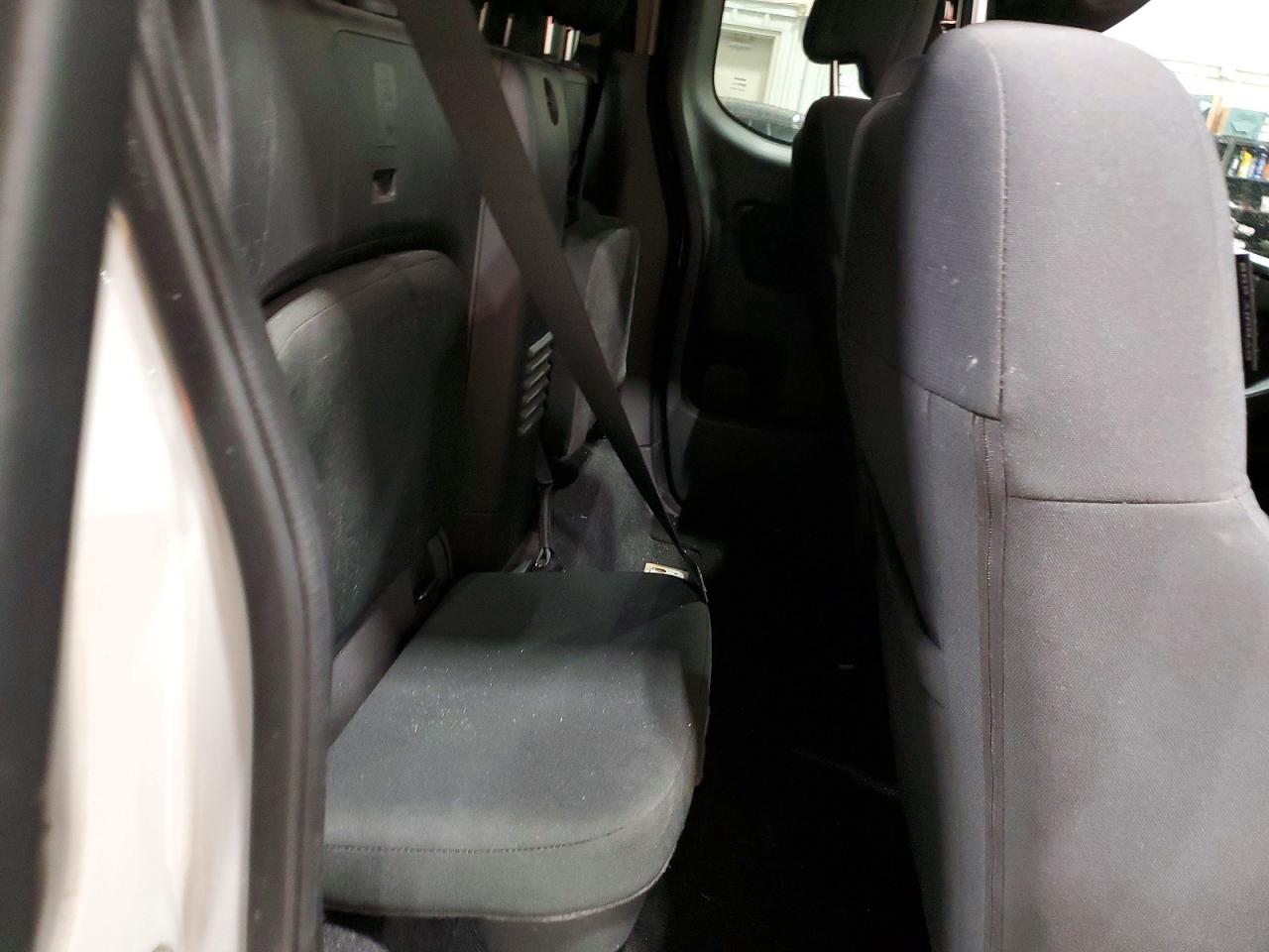 2024 NISSAN FRONTIER S photo 10