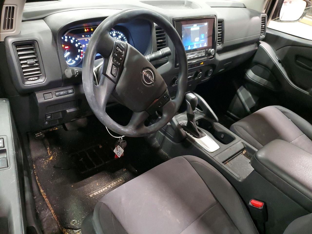 2024 NISSAN FRONTIER S photo 8