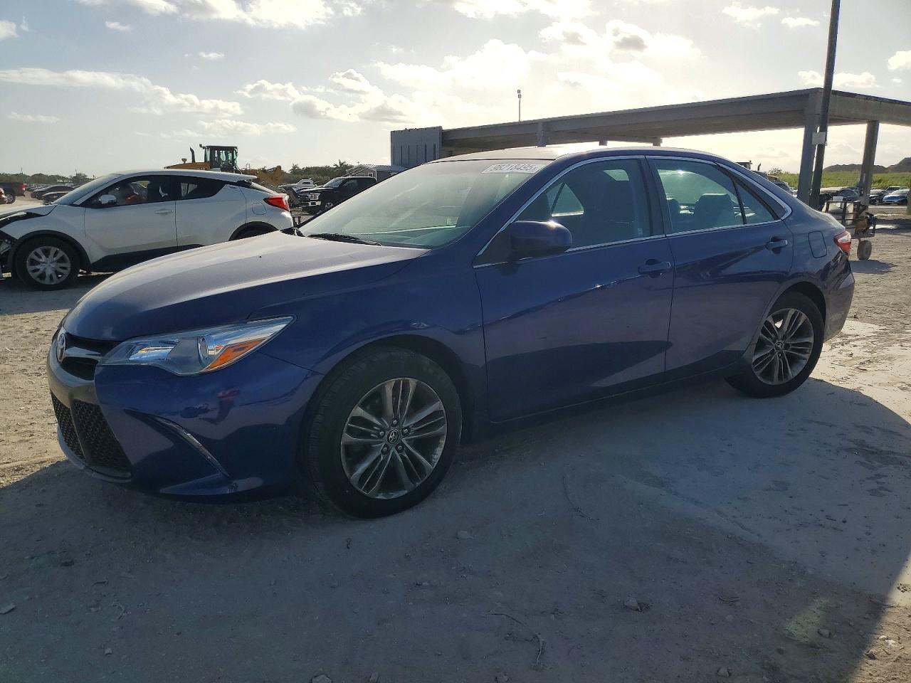 2015 TOYOTA CAMRY