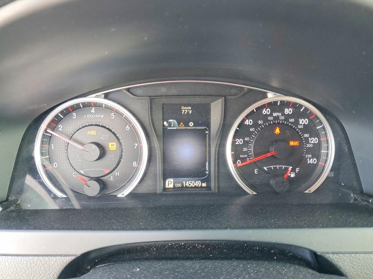 2015 TOYOTA CAMRY LE photo 9