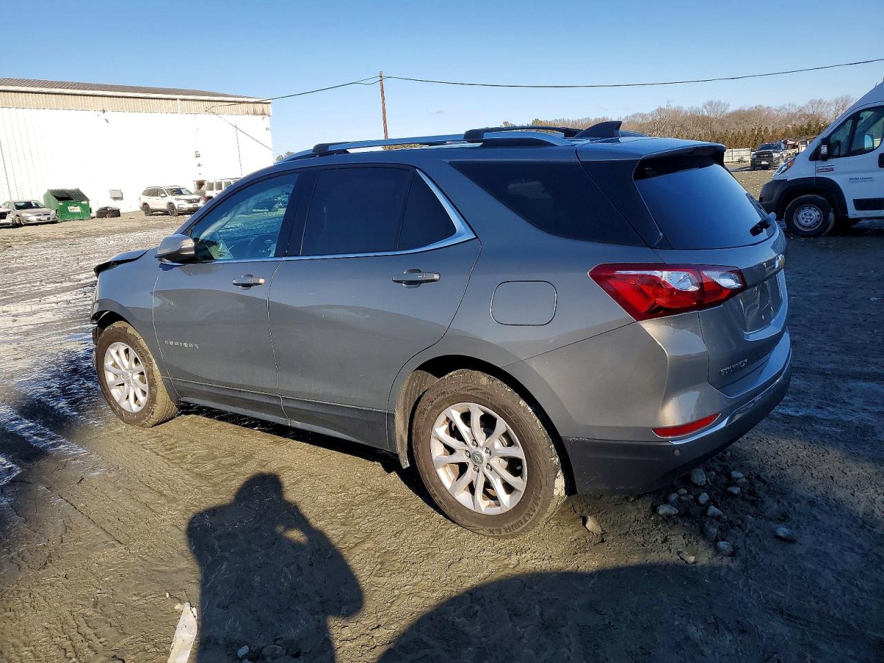 2018 CHEVROLET EQUINOX LT photo 2