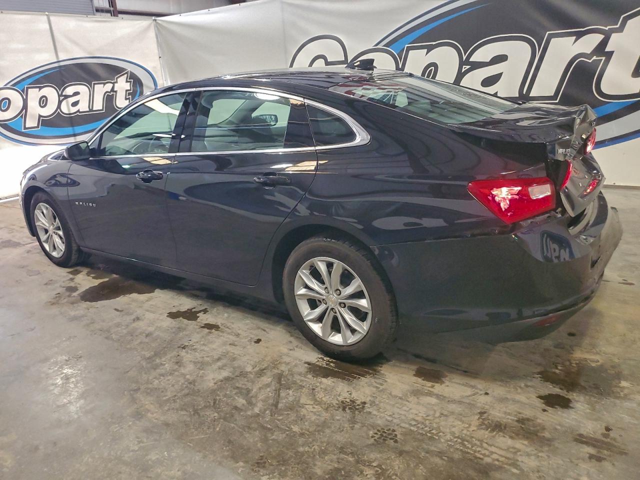 2025 CHEVROLET MALIBU LT photo 2