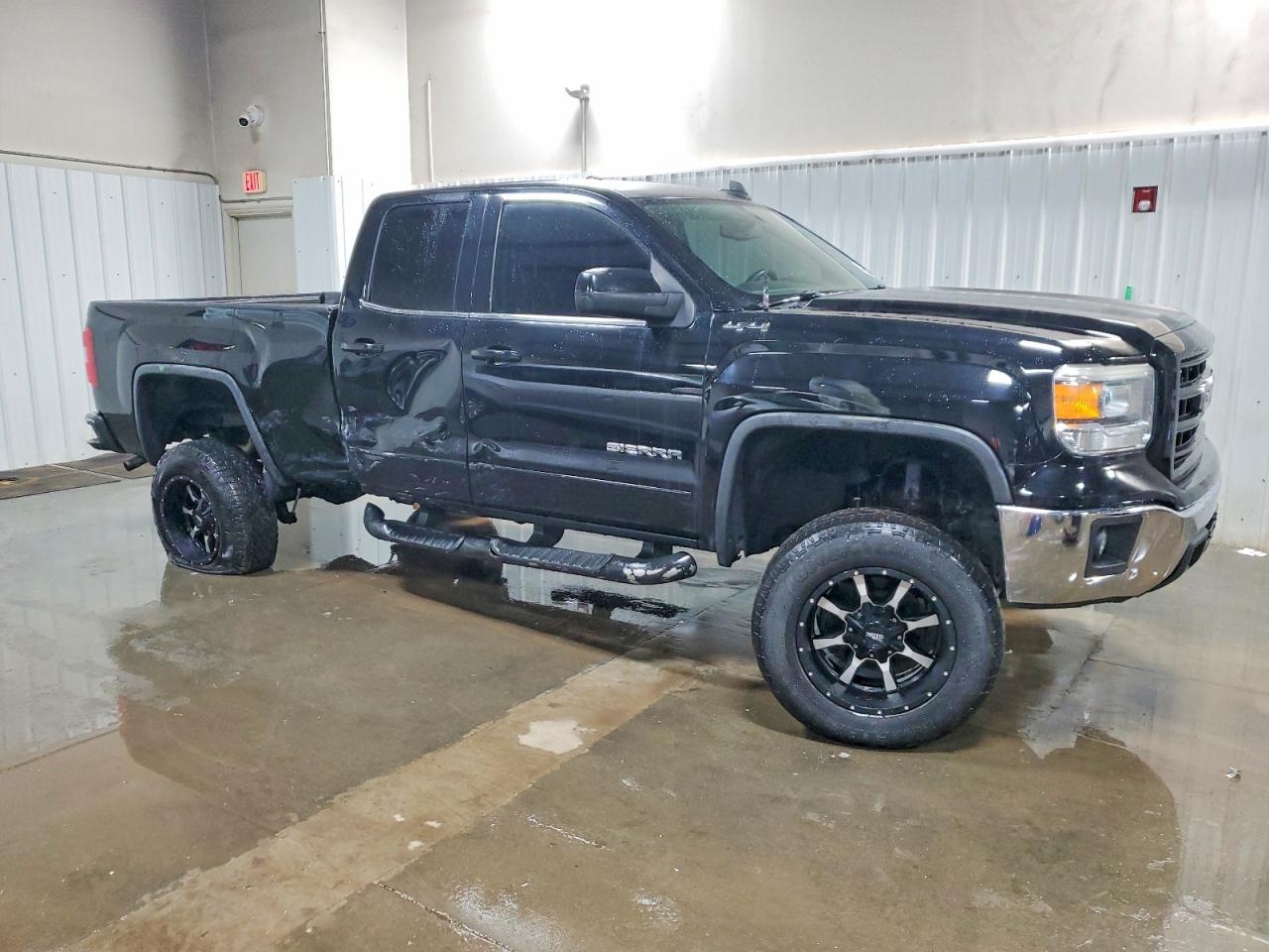 2015 GMC SIERRA K1500 SLE photo 4