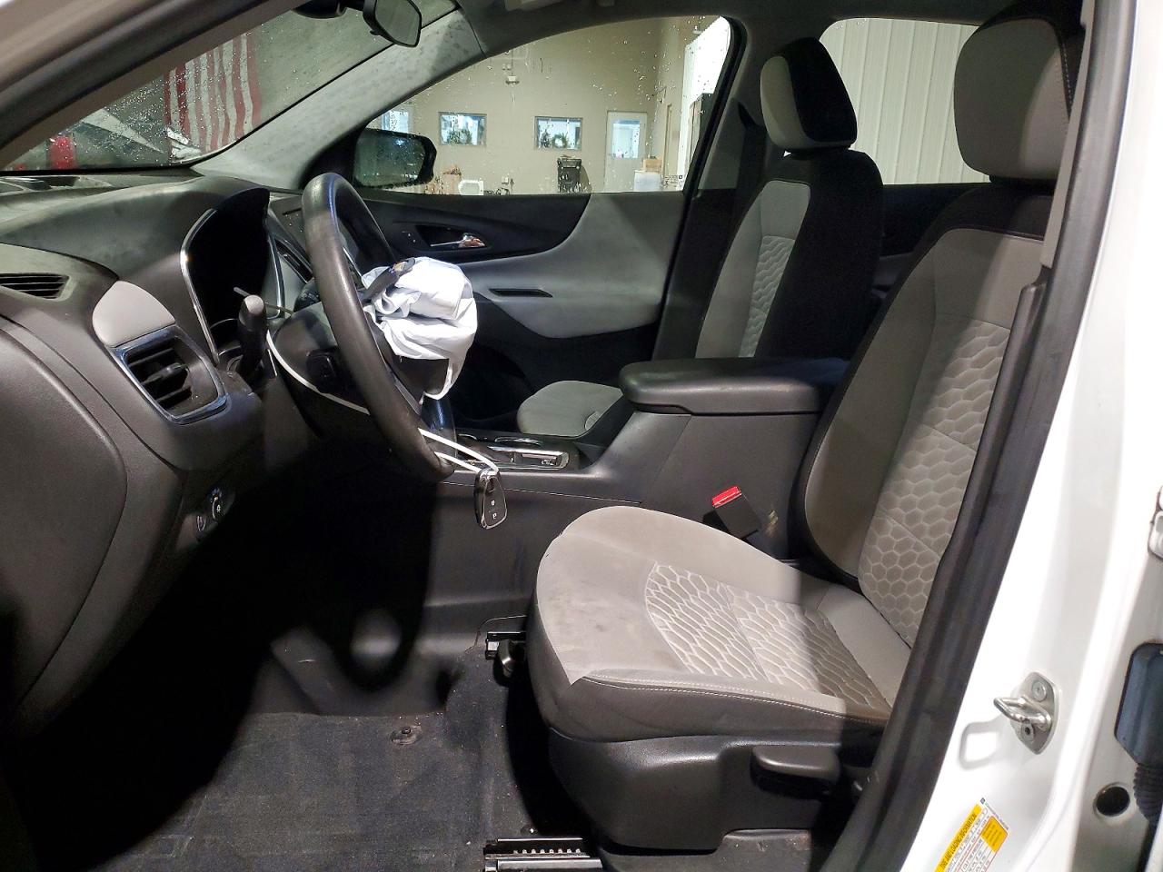 2020 CHEVROLET EQUINOX LS photo 13