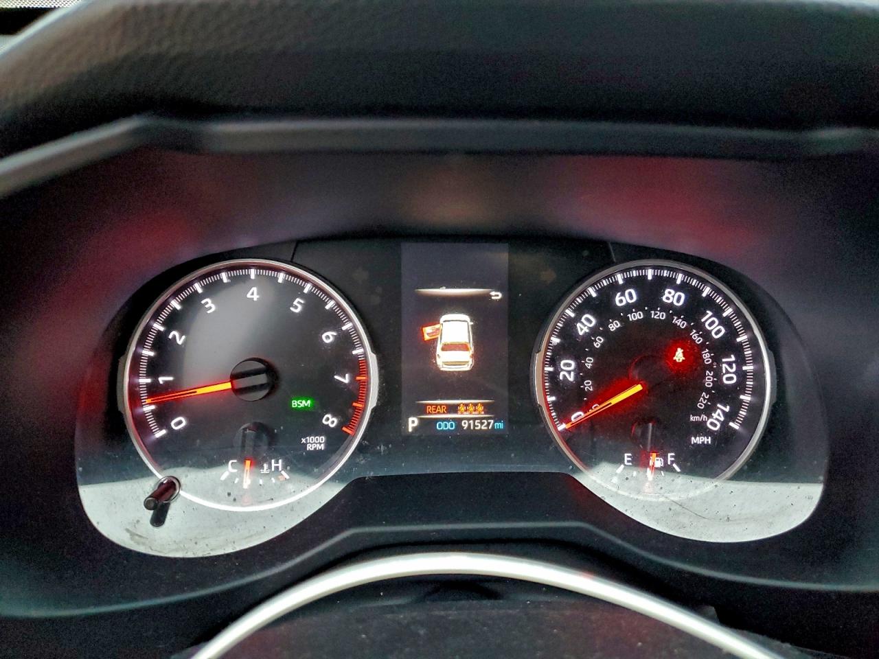 2021 TOYOTA RAV4 XLE photo 9