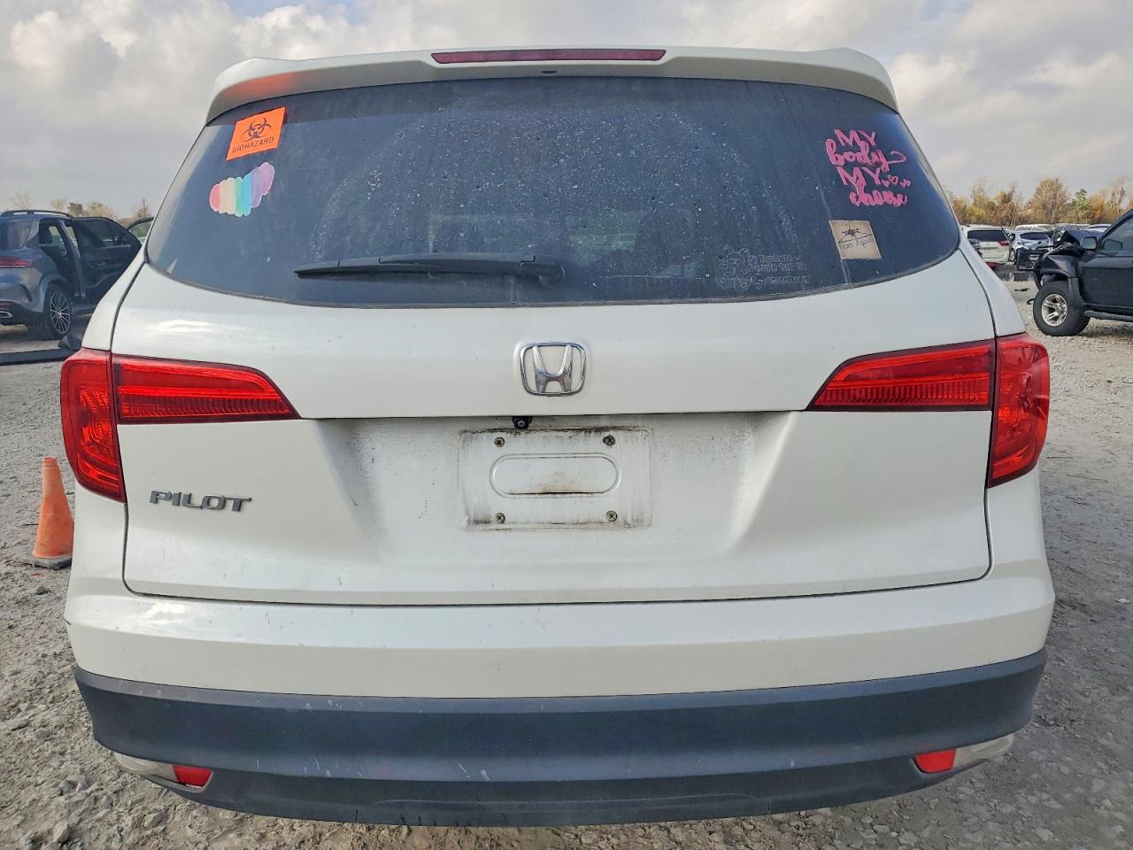 2016 HONDA PILOT EX photo 6
