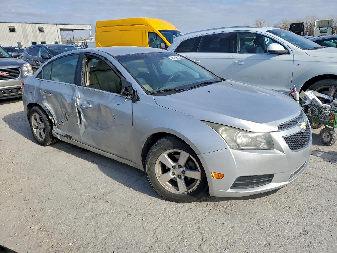 2011 CHEVROLET CRUZE LT photo 4
