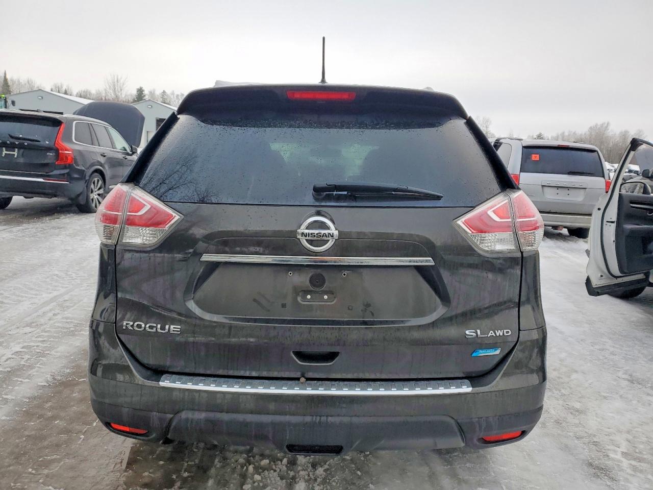 2014 NISSAN ROGUE S photo 11