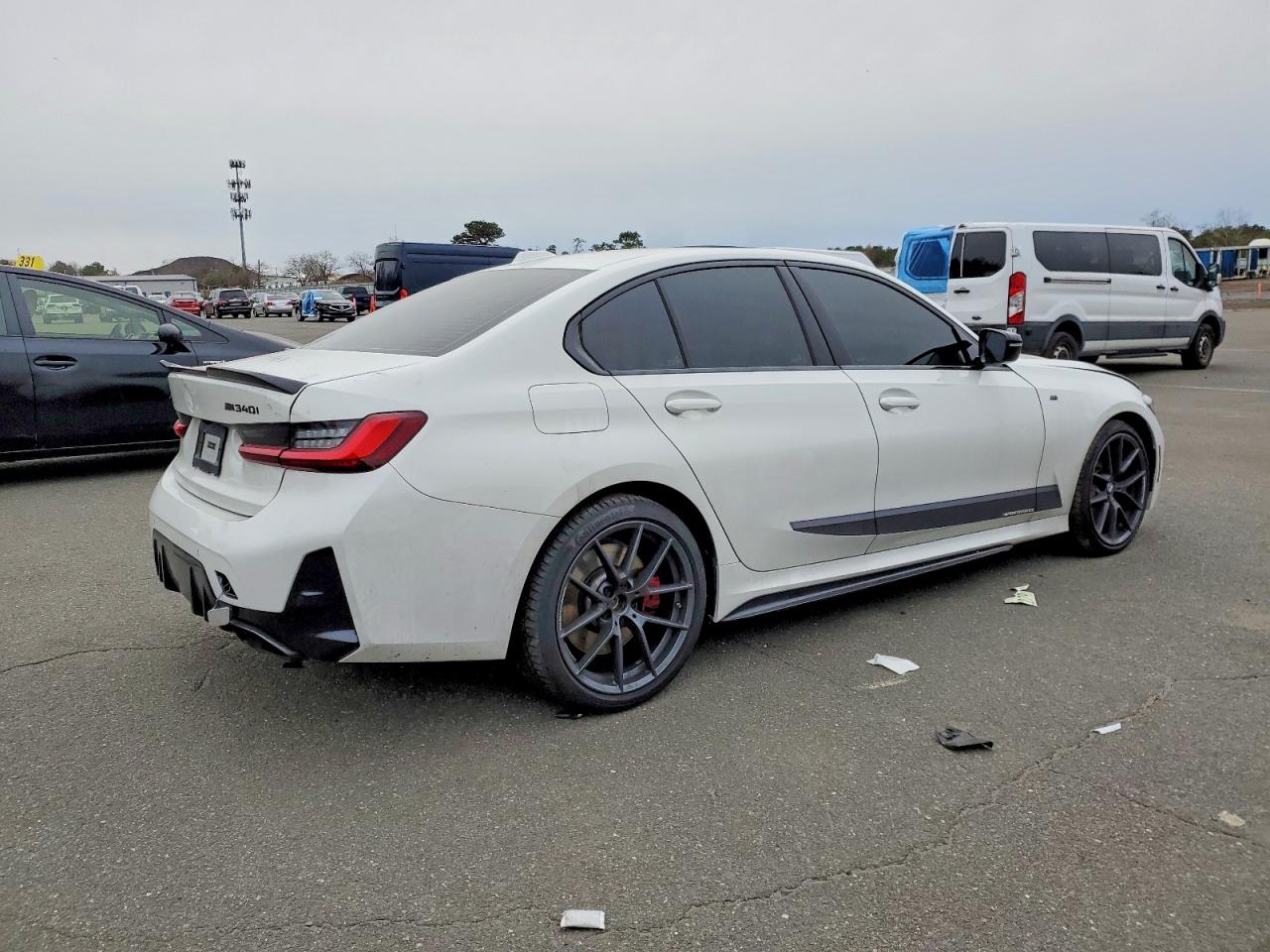 2025 BMW M340XI photo 3