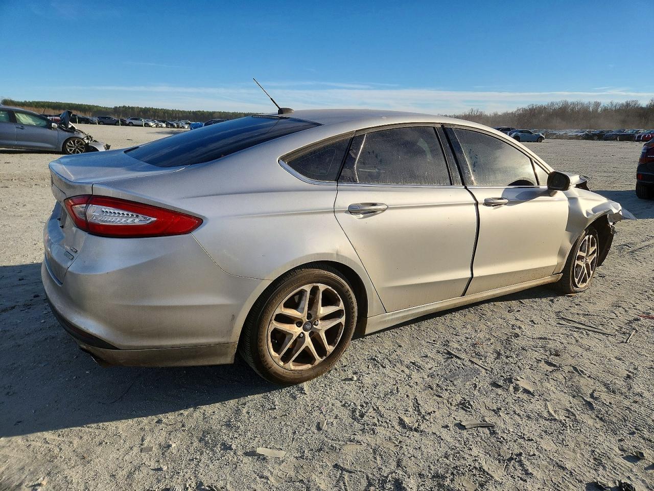 2014 FORD FUSION SE photo 3