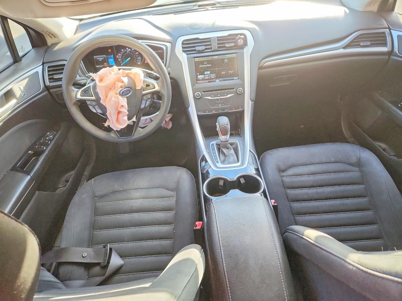 2014 FORD FUSION SE photo 8