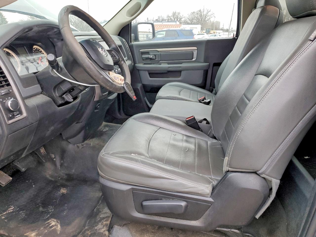 2017 RAM 1500 ST photo 7