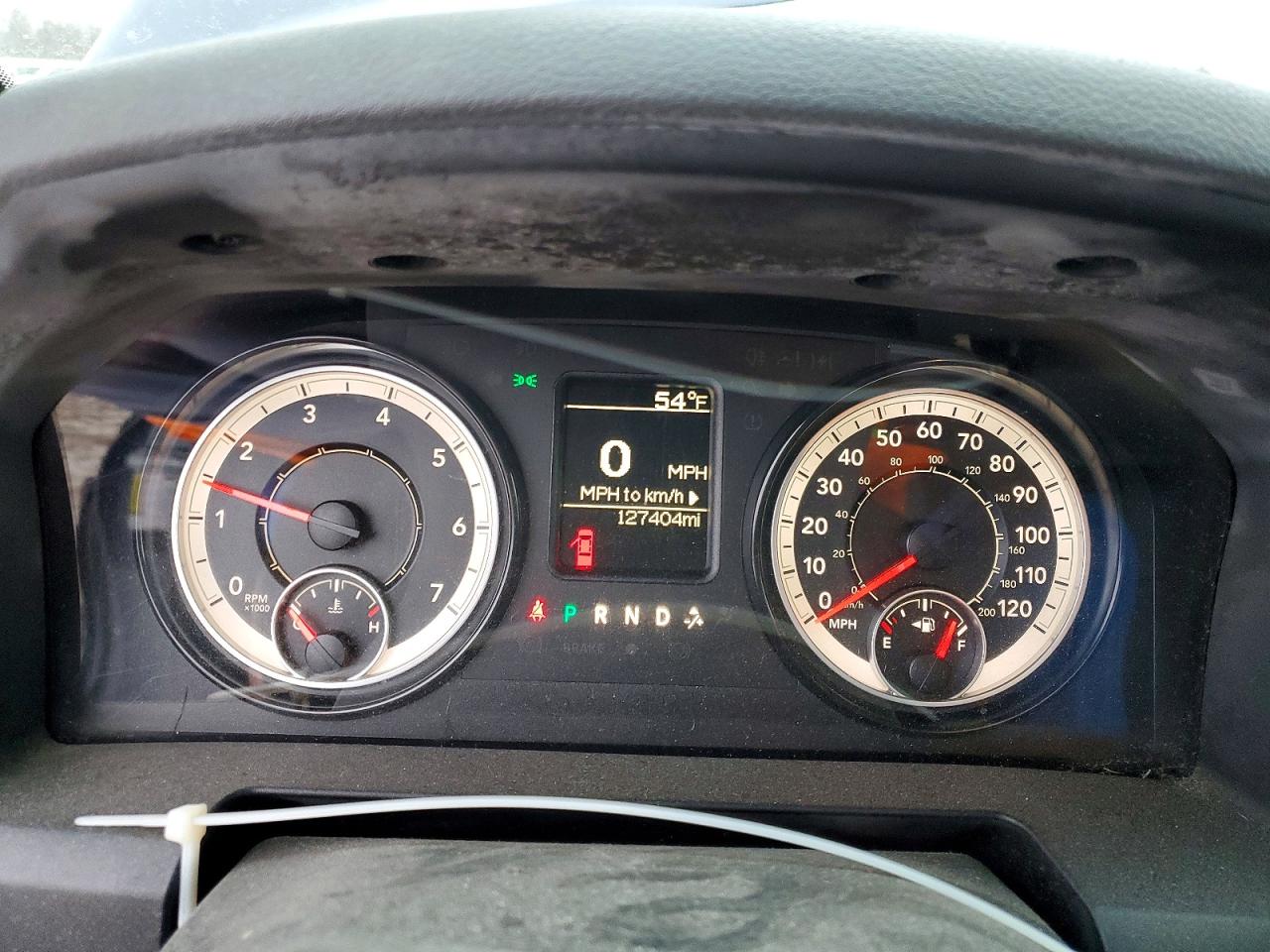 2017 RAM 1500 ST photo 9