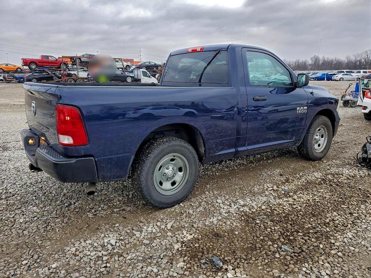 2017 RAM 1500 ST photo 3