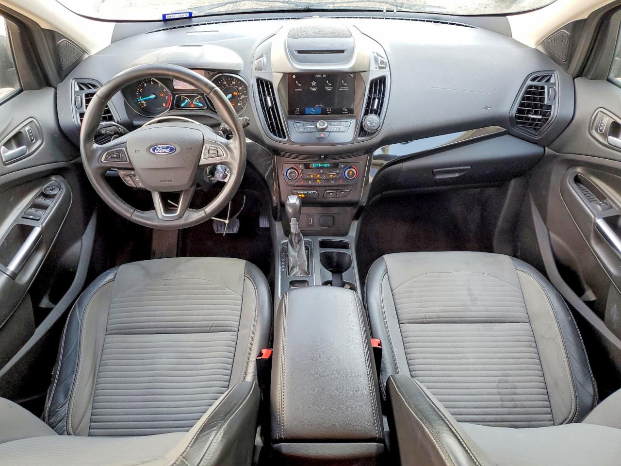 2018 FORD ESCAPE SE photo 8