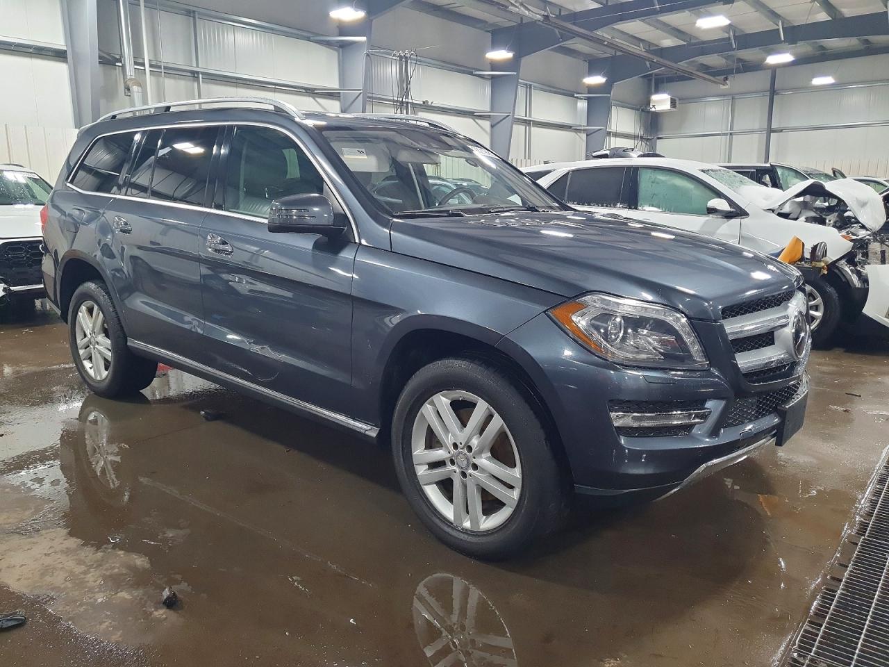 2015 MERCEDES-BENZ GL 450 4MATIC photo 4