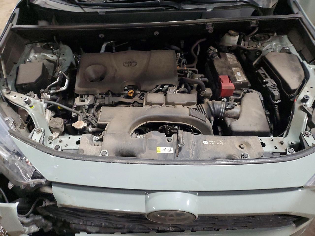 2021 TOYOTA RAV4 XLE photo 11
