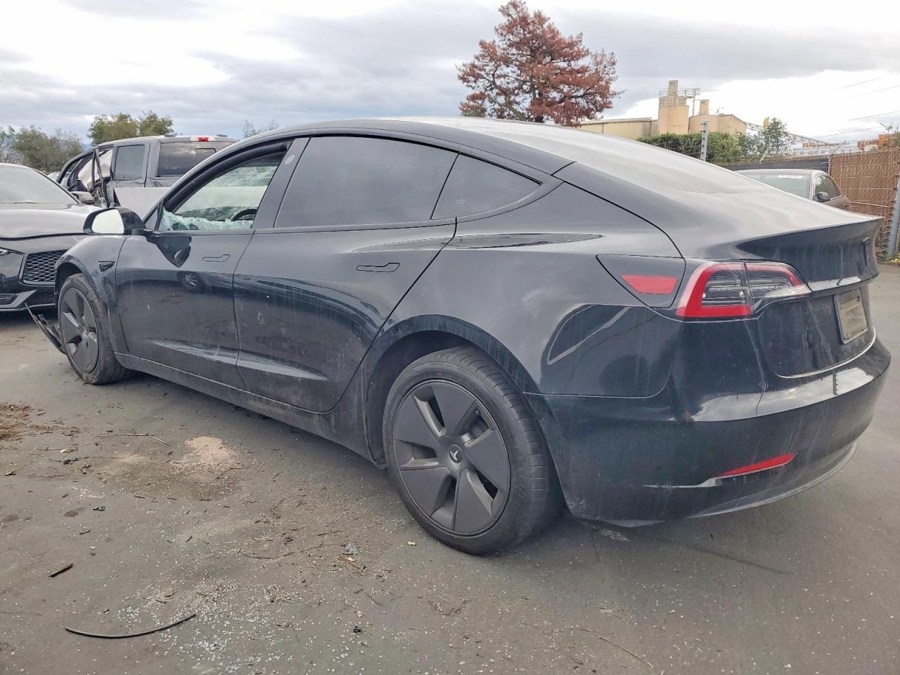2023 TESLA MODEL 3 photo 2