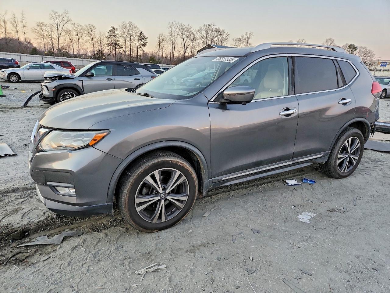 2017 NISSAN ROGUE S photo 2