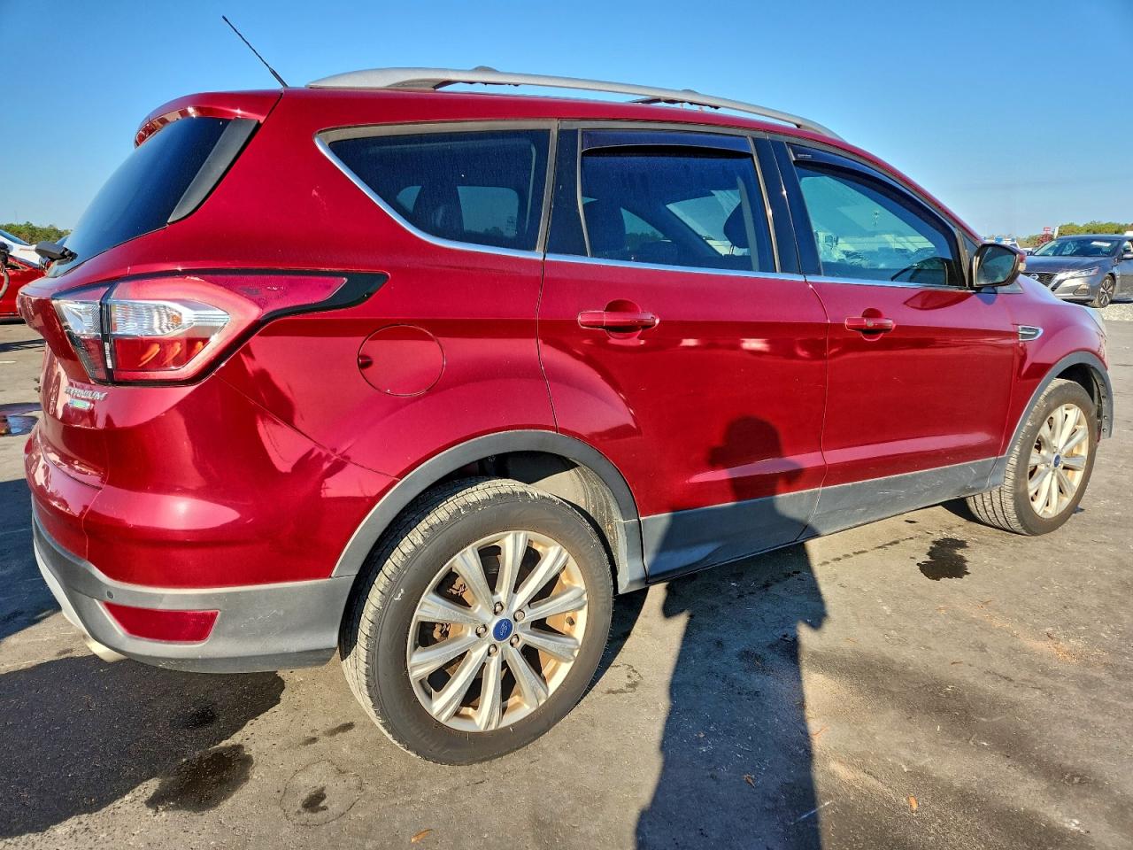 2017 FORD ESCAPE TITANIUM photo 3