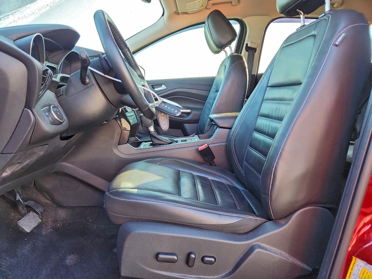 2017 FORD ESCAPE TITANIUM photo 7