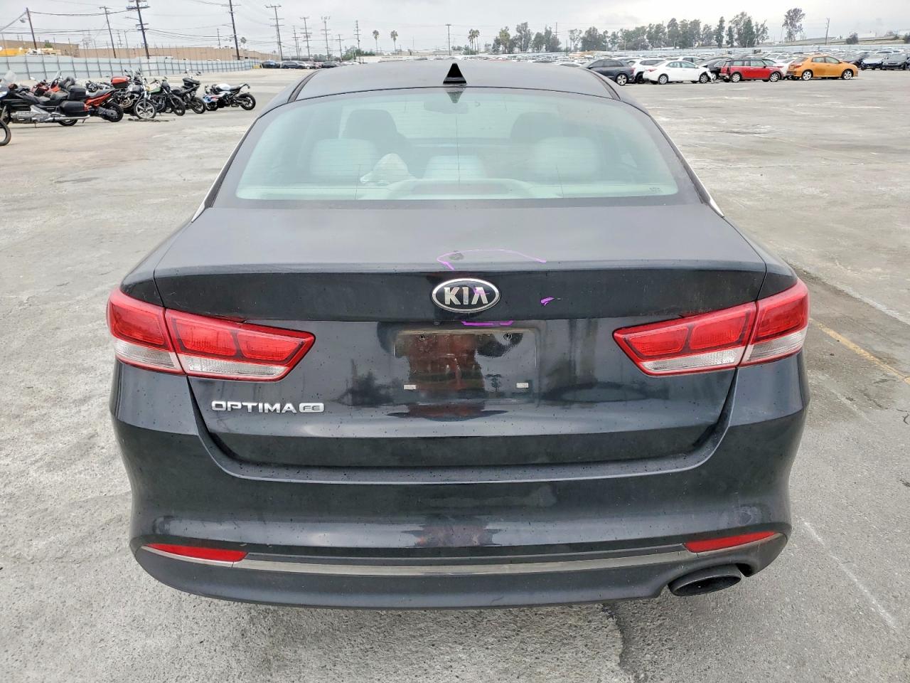 2016 KIA OPTIMA LX photo 11