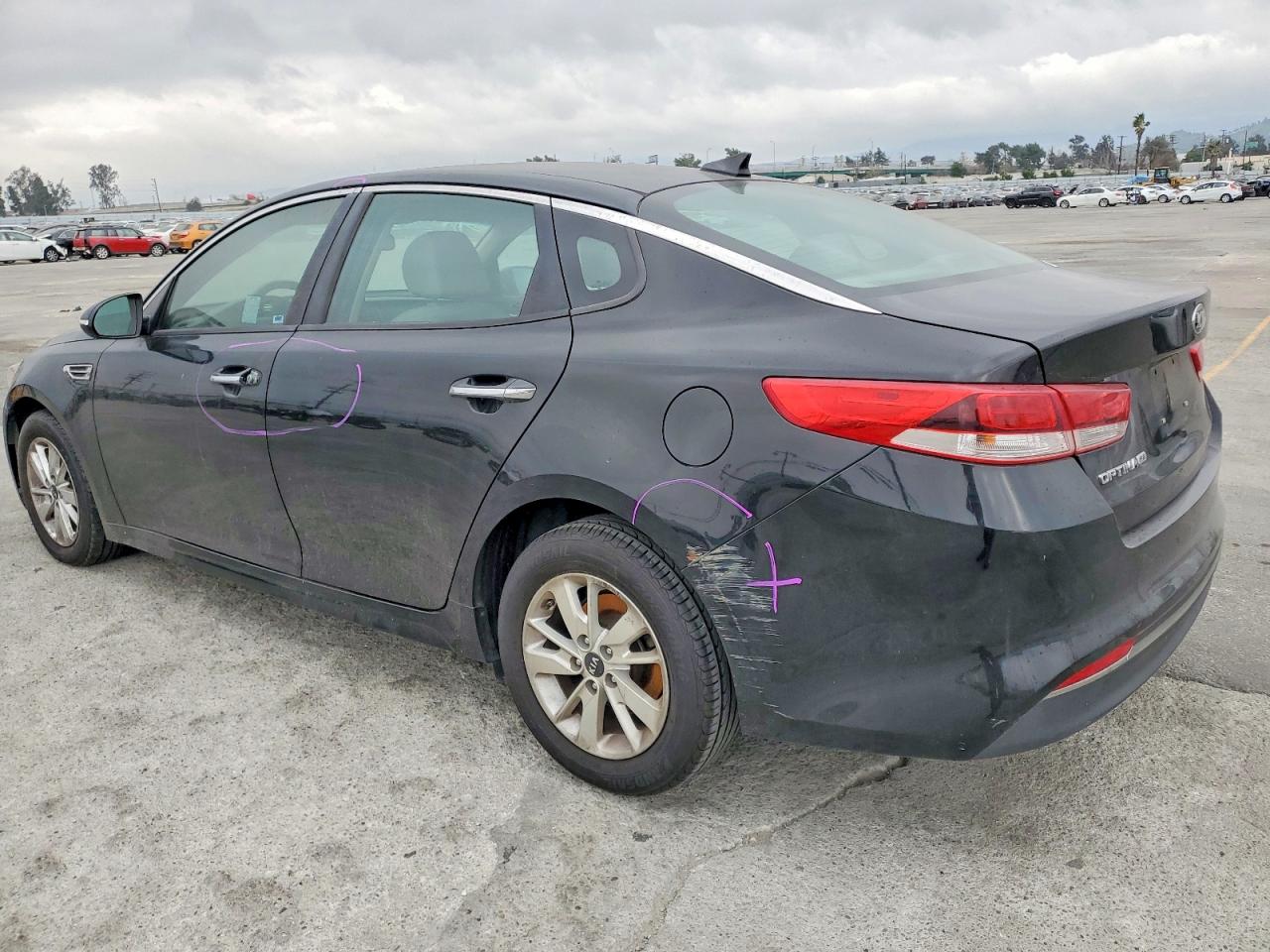 2016 KIA OPTIMA LX photo 3
