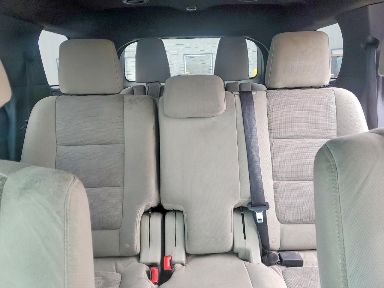 2011 FORD EXPLORER photo 19
