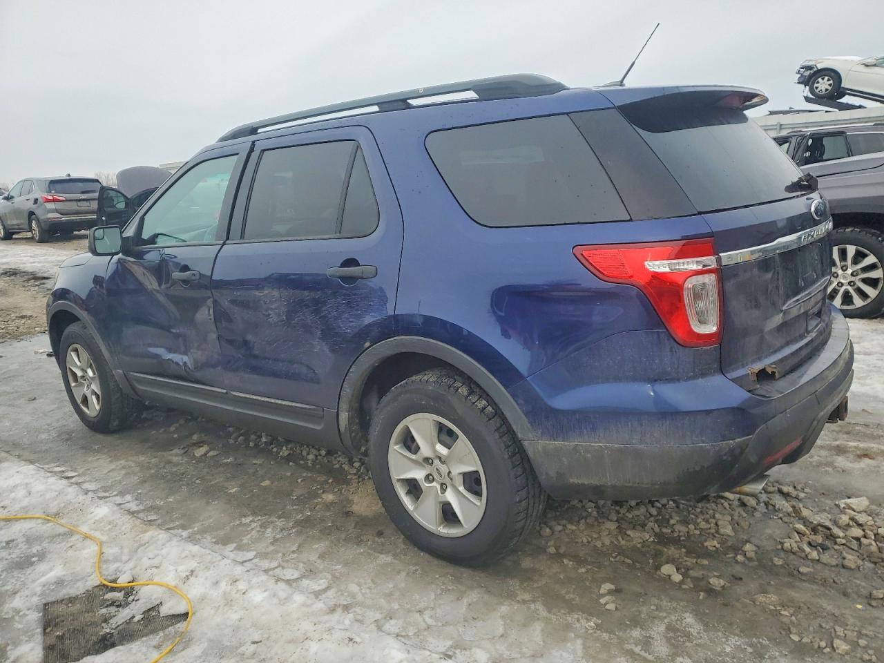 2011 FORD EXPLORER photo 3